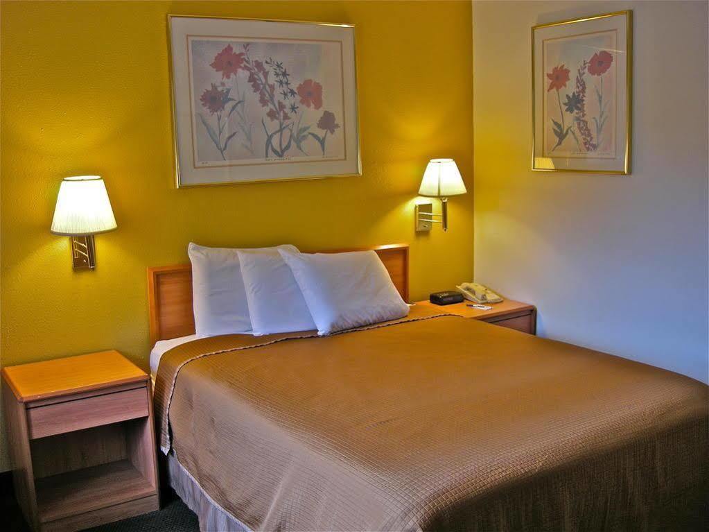Travelodge By Wyndham Or Motel Pendleton