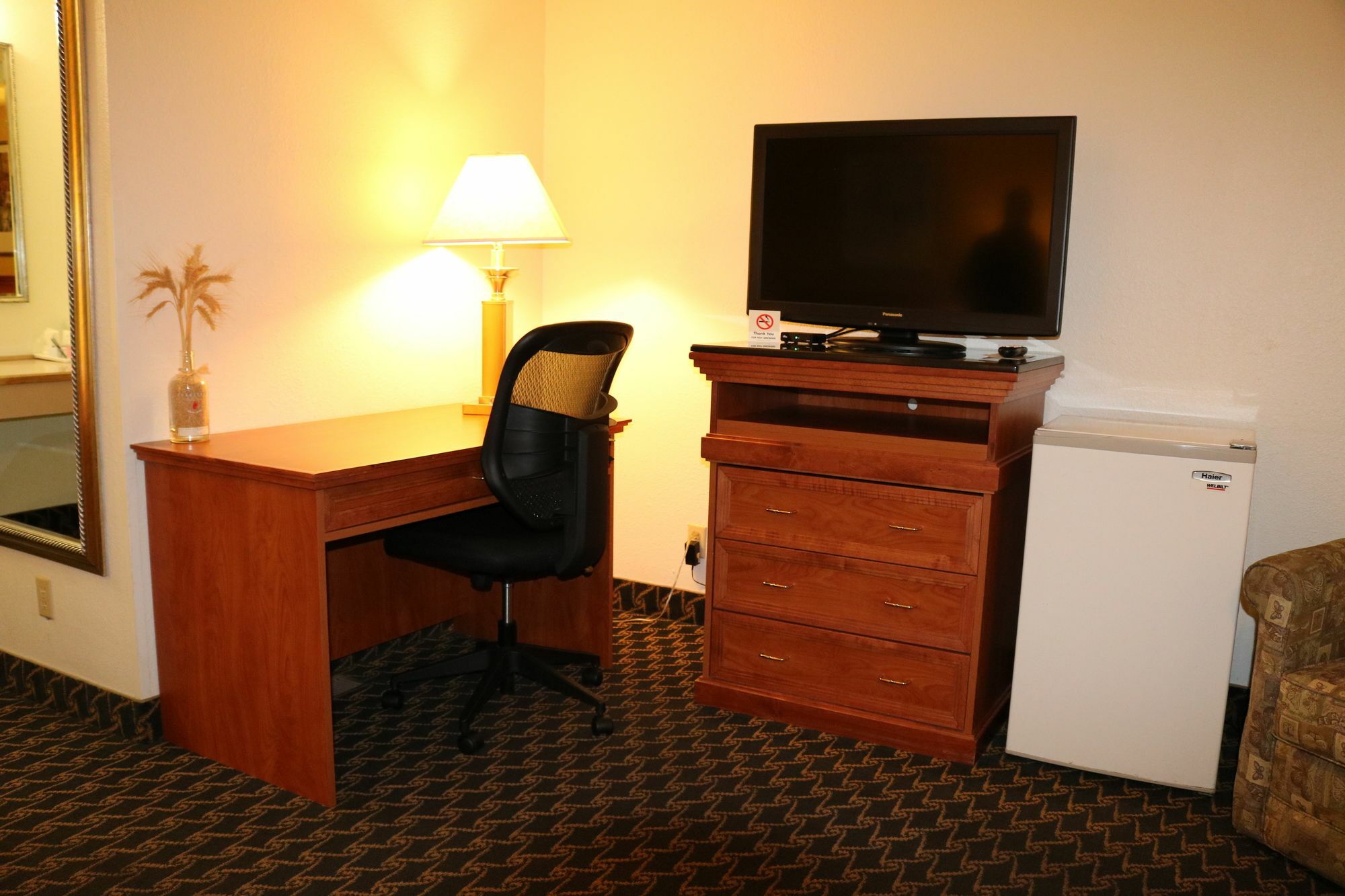 Travelodge By Wyndham Or Motel